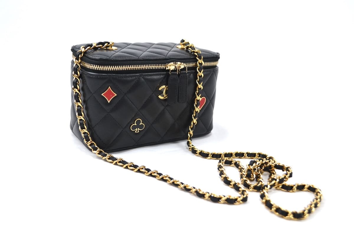 新品 CHANEL シャネル バニティバッグ マトラッセ キャビアスキン