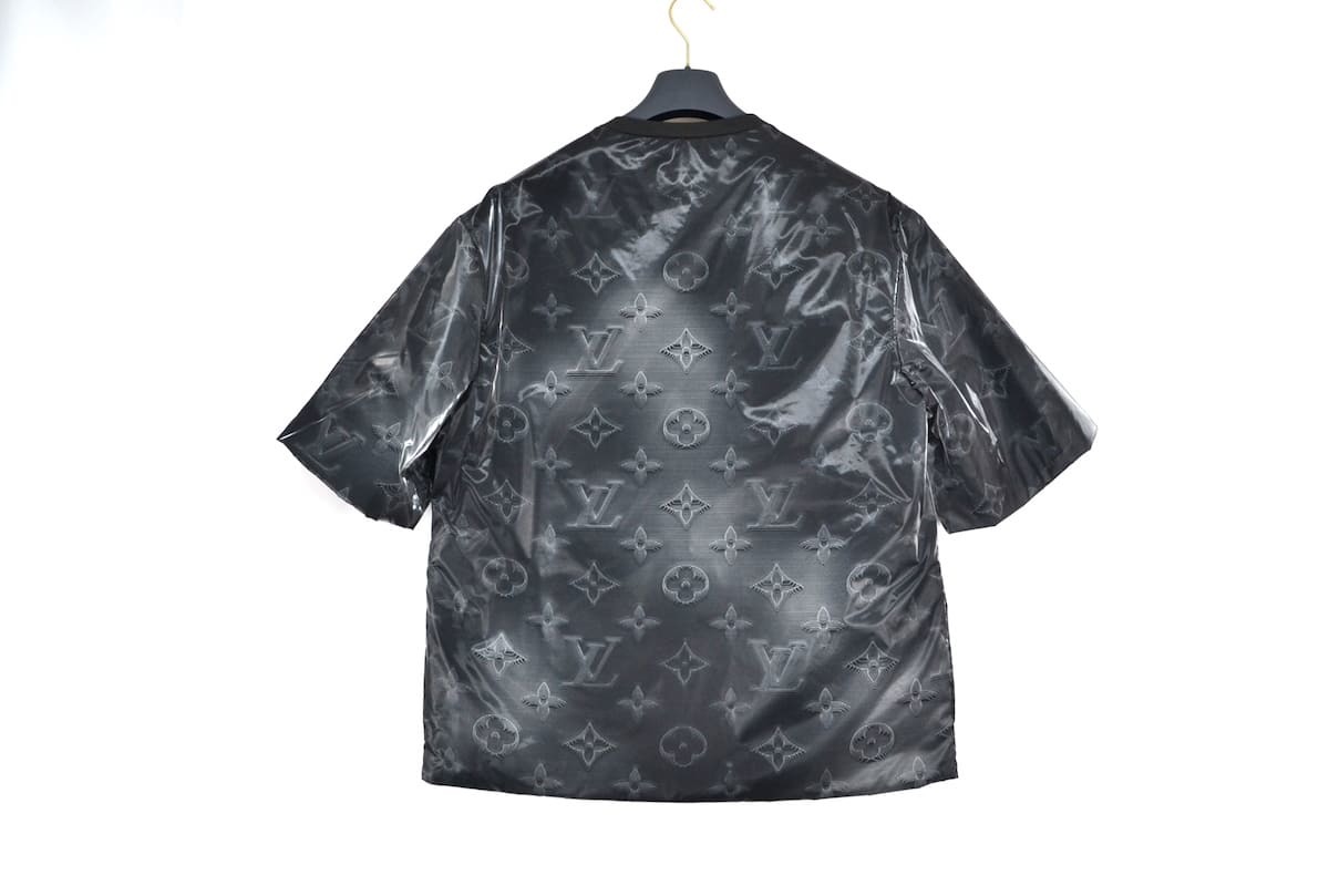 新品 21SS LOUIS VUITTON Technical Short Sleeve T-Shirt 新品 21SS LOUIS VUITTON Technical Short Sleeve T-Shirt