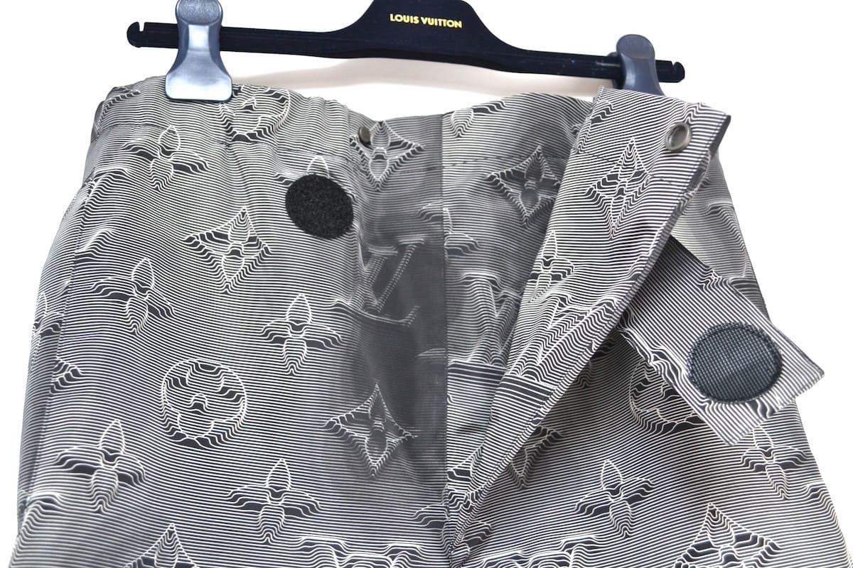 新品 19AW LOUIS VUITTON 3D Pocket Monogram Cargo HIP51WSQV 新品 19AW LOUIS VUITTON 3D Pocket Monogram Cargo HIP51WSQV