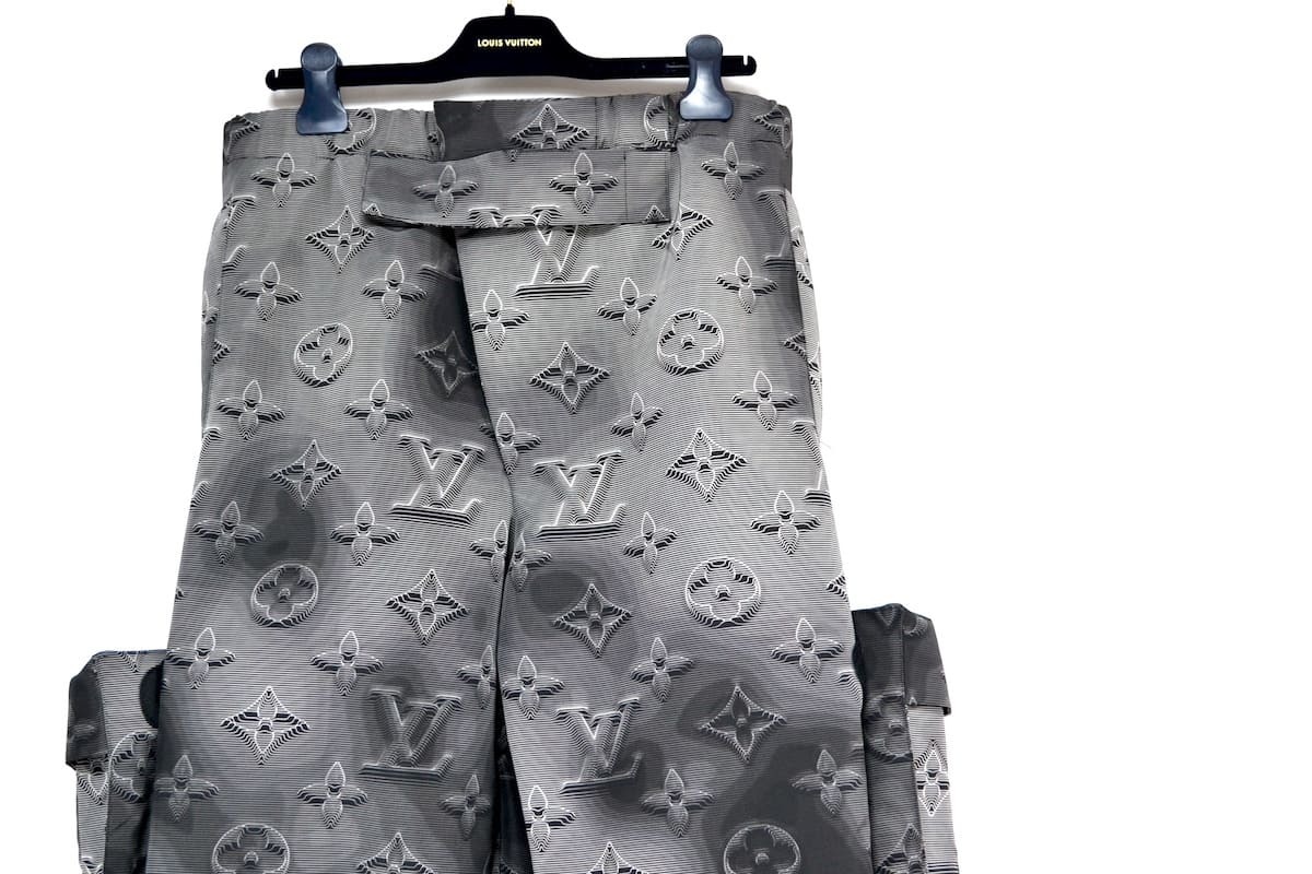 新品 19AW LOUIS VUITTON 3D Pocket Monogram Cargo HIP51WSQV 新品 19AW LOUIS VUITTON 3D Pocket Monogram Cargo HIP51WSQV
