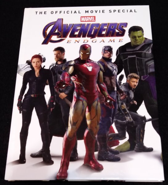 Avengers: Endgame:The Official Movie Special★アベンジャーズ/エンドゲーム洋書 MARVEL アイアンマン　マイティ・ソー　アント・マン_画像1