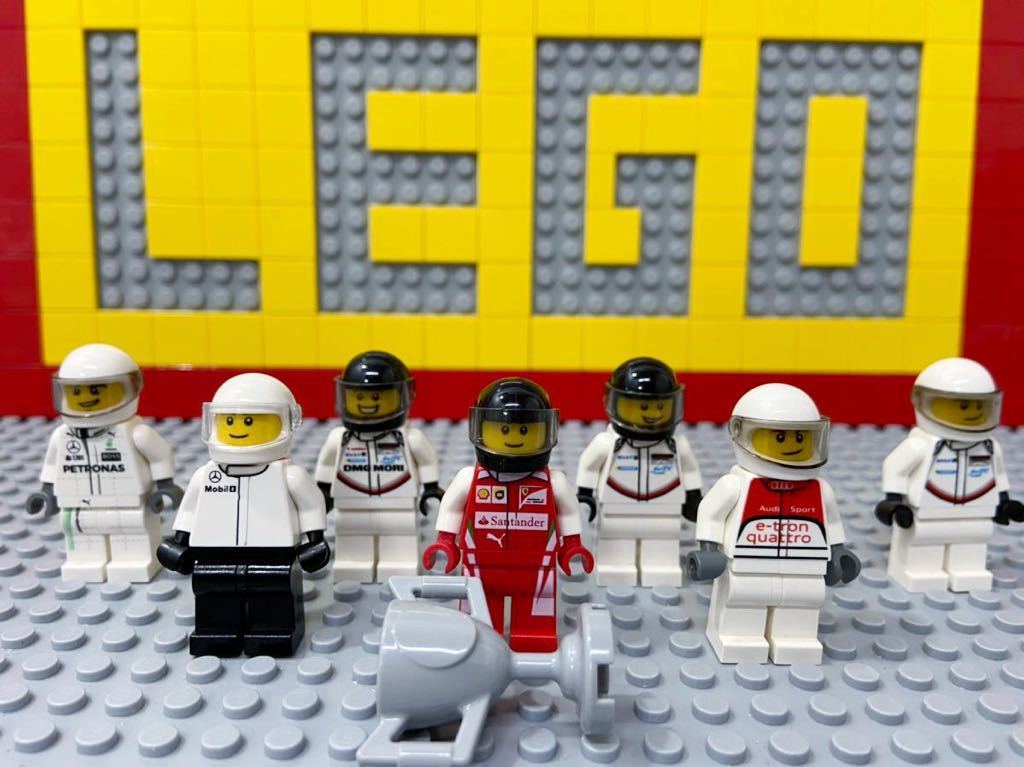 ☆レーサーズ☆ レゴ　ミニフィグ　ドライバー　メルセデスベンツ　ポルシェ　アウディ　フェラーリ　など　( LEGO 人形 F1 サーキット_画像1