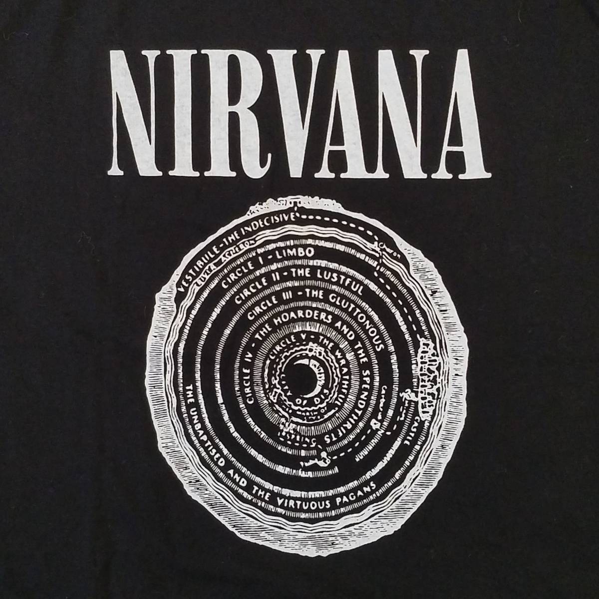 魅惑のバンドT特集! 新品『GU(ジーユー) × NIRVANA(ニルヴァーナ)』WOMEN グラフィックTシャツ ブラック サイズL／カートコバーン ロックTの画像5