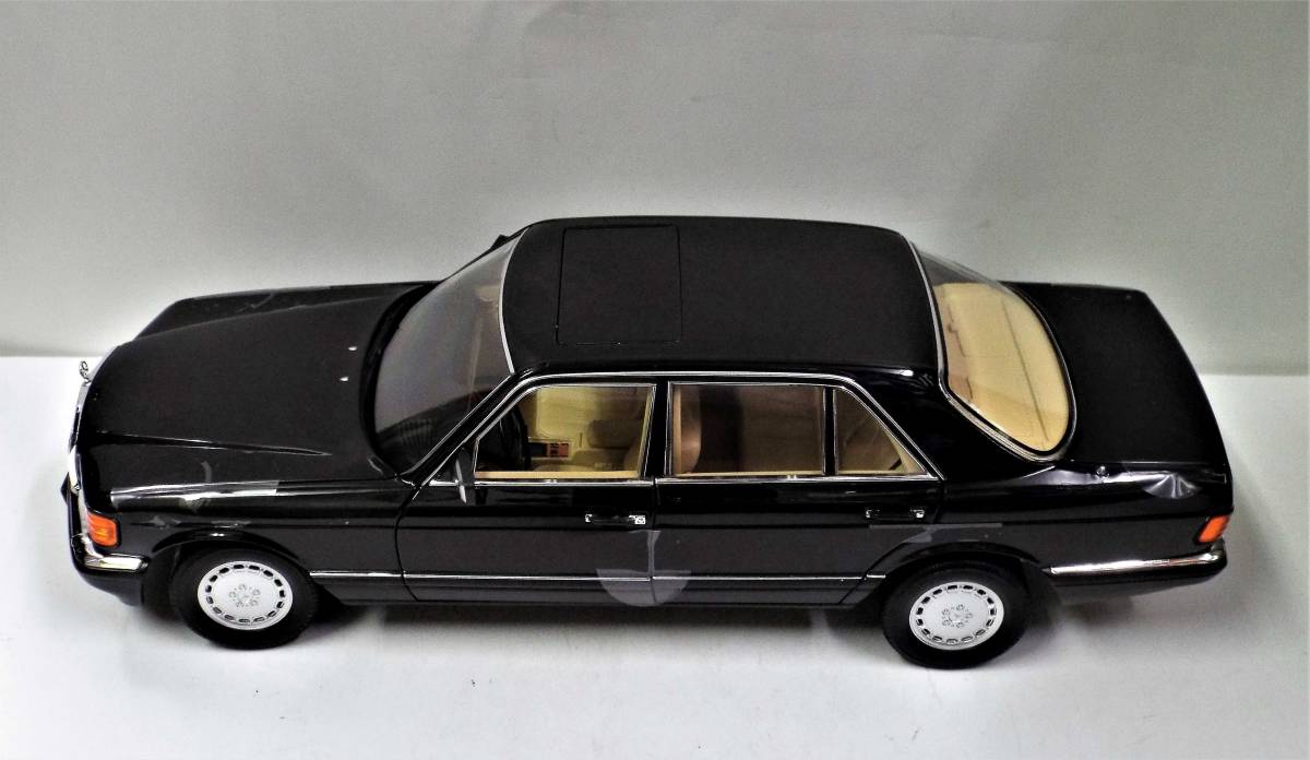 ノレブ】1/18 メルセデスベンツ S-クラス 560 SEL (W126) 1989年