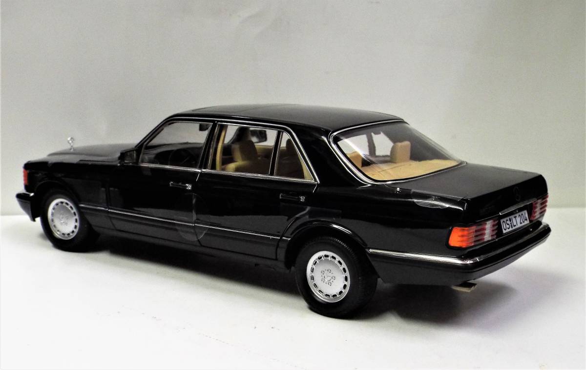 ノレブ】1/18 メルセデスベンツ S-クラス 560 SEL (W126) 1989年