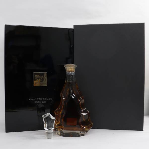 ROYAL JUDY GRANDE(ロイヤル ジュディ グランデ)42% 720ml ※オリ