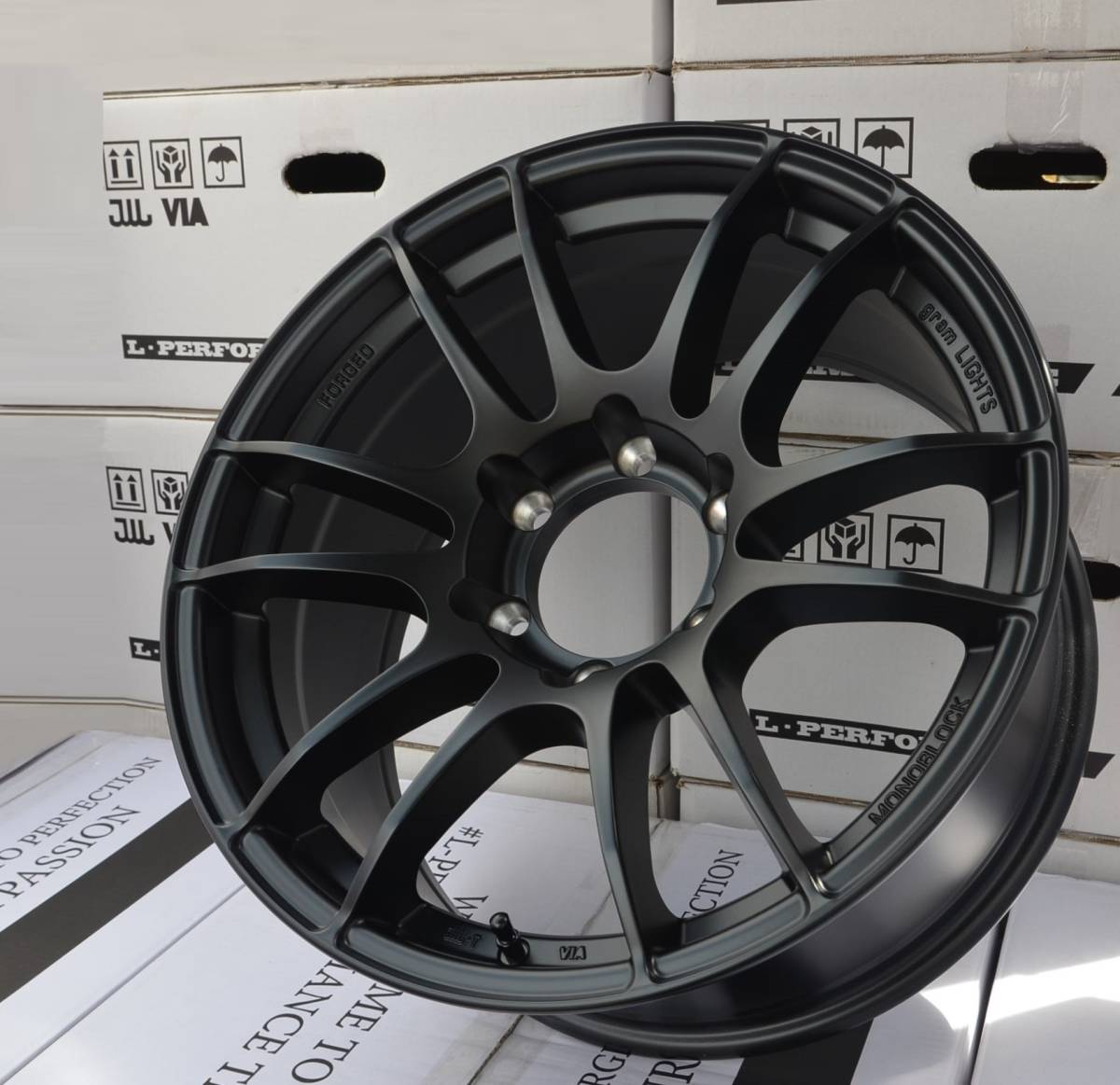 1本の価格 / SAMURAI WHEELS ・ 18インチ R18 18x8.5J +25 ( 6h 139.7 / ハブ径 110 ) 新品 / 1本の価格_1本価格