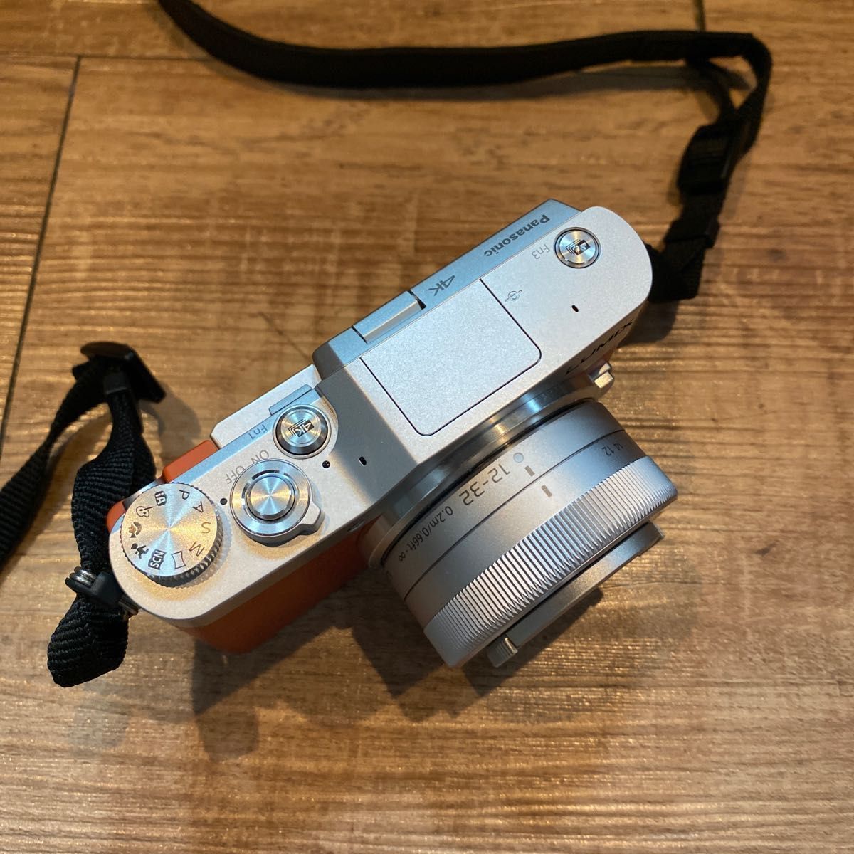 超美品 LUMIX DC-GF9W-D ダブルレンズキット(オレンジ