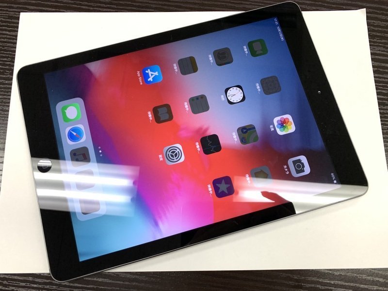 ランキング上位のプレゼント 第1世代 Air iPad 再CO773 Wi-Fiモデル