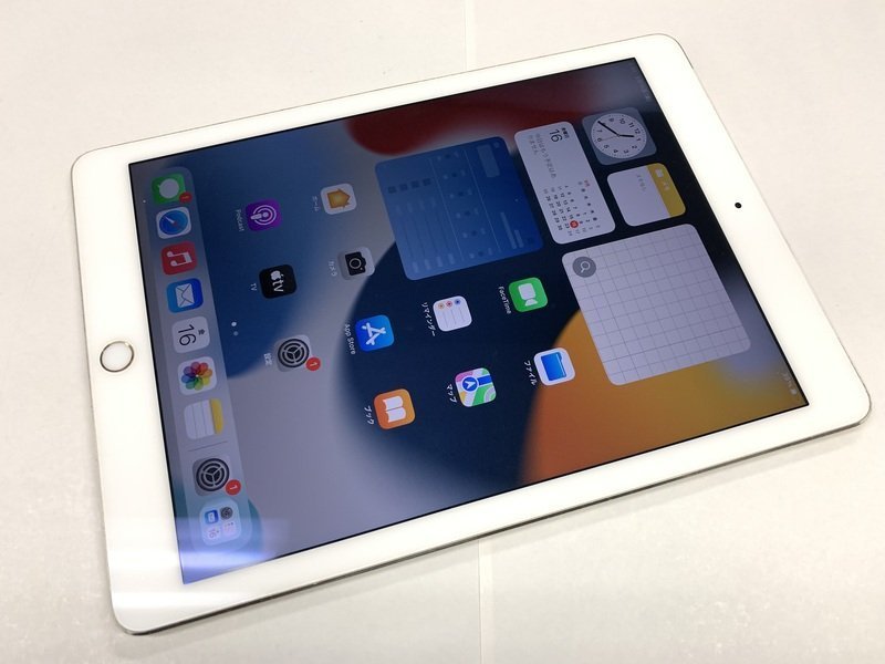 最新 第2世代 Air iPad docomo 再CN979 Wi-Fi＋Cellular ロックOFF ジャンク 判定○ ゴールド 64GB iPad本体
