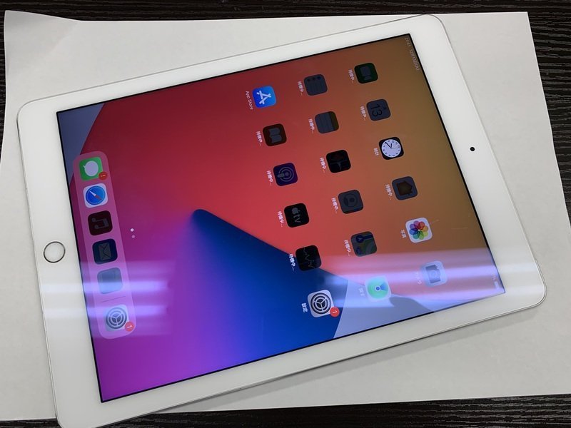 再CP791 SoftBank iPad Air 第2世代 Wi-Fi+Cellular 64GB シルバー 判定○_画像1