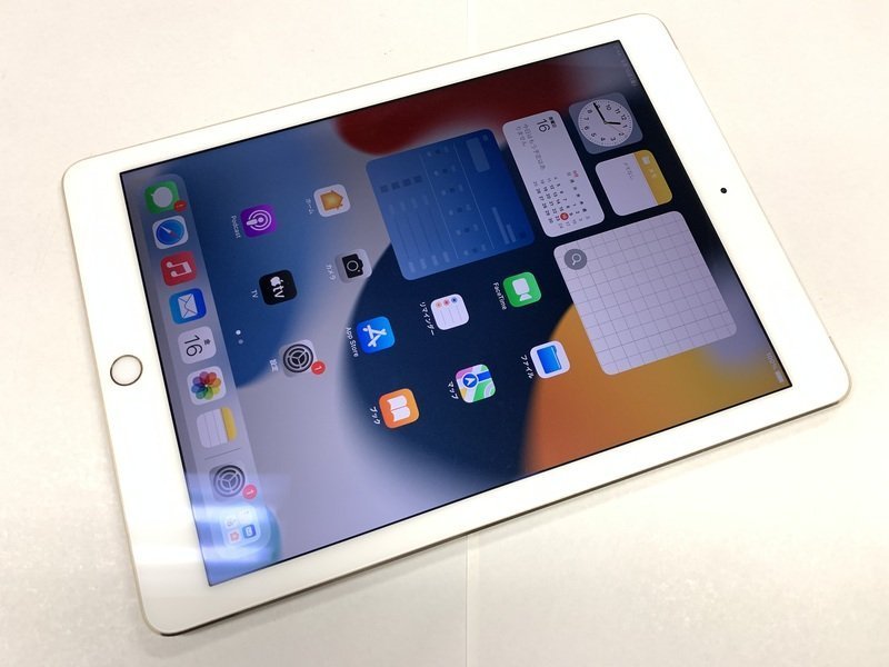 在庫処分】 Air iPad au 再CN981 第2世代 ゴールド判定○ 64GB Wi