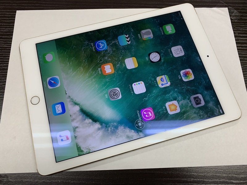 再CP824 SoftBank iPad Air 第2世代 Wi-Fi+Cellular 64GB ゴールド 判定○_画像1