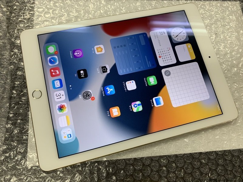 上質で快適 Wi-Fi+Cellular 第2世代 Air iPad docomo 再DD593 A1567