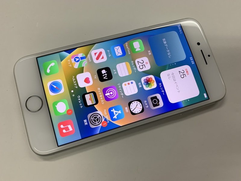 驚きの値段】 DL211 SIMフリー 64GB シルバー iPhone8 iPhone