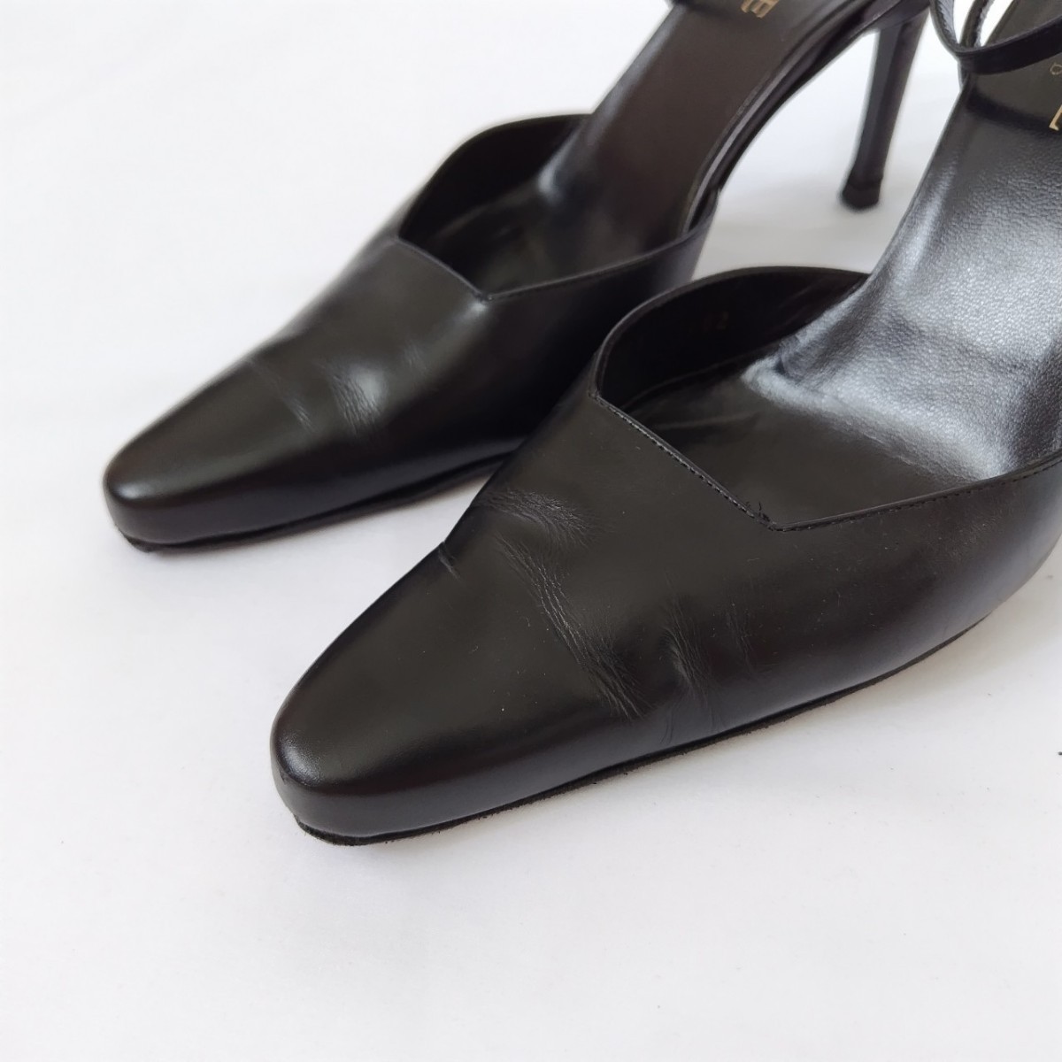 良品LOEWE【ロエベ】ストラップパンプス 黒 24-24.5㎝