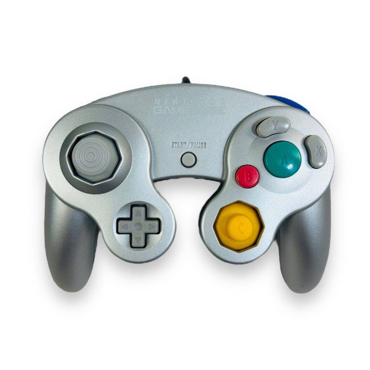 NINTENDO 任天堂 GAMECUBE ゲームキューブ シルバー DOL-101 NINTENDO 任天堂 GAMECUBE ゲームキューブ シルバー DOL-101