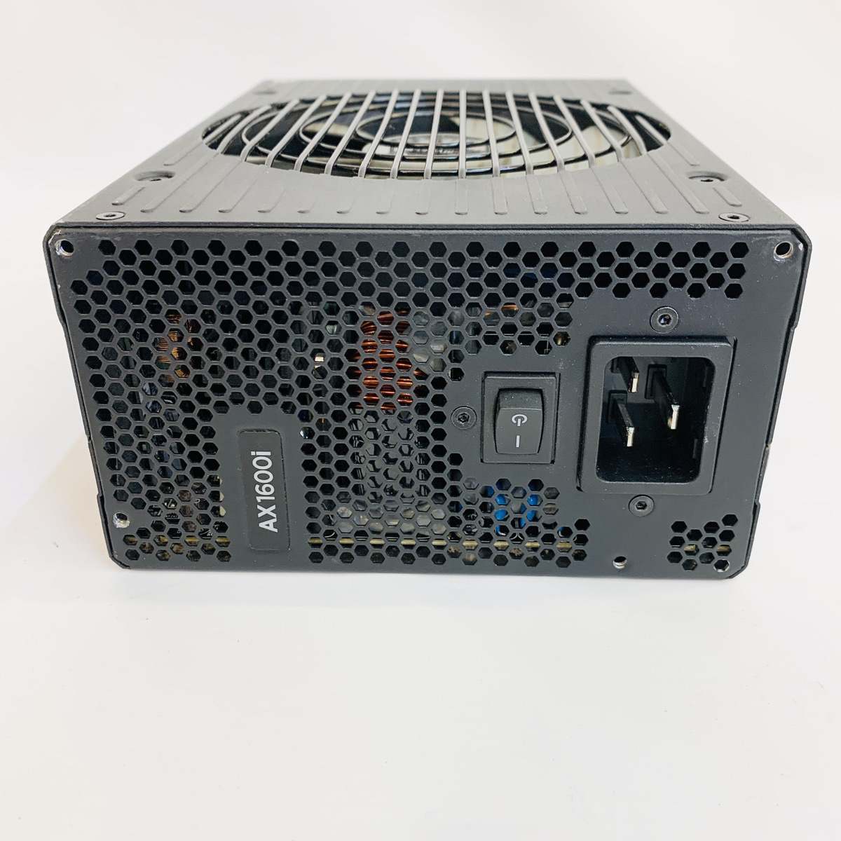CORSAIR AX1600i 1600W PC電源ユニット CP-9020087-JP | normanhubbard.com