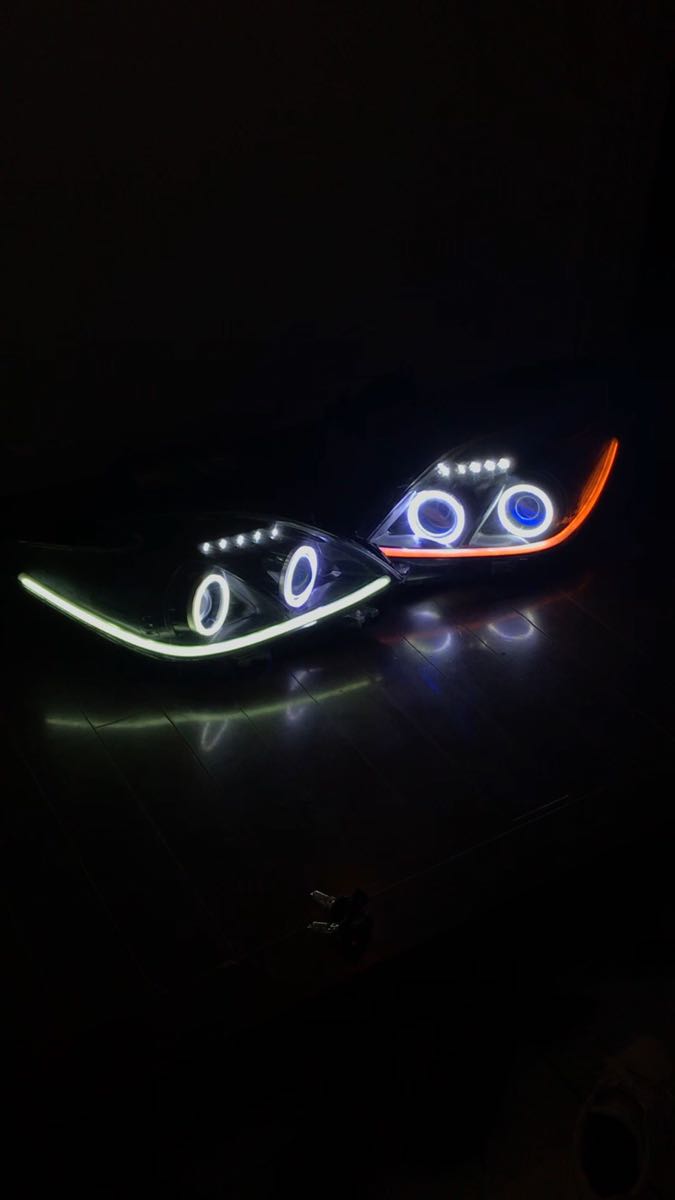 銷售最後機會普銳斯30大燈COB結冰和管道順序流動豐田PRIUS ZVW 30    原文:SALE ラストチャンス プリウス30 ヘッドライトCOB イカリング & チューブled シーケンシャル 流れる TOYOTA PRIUS ZVW 30