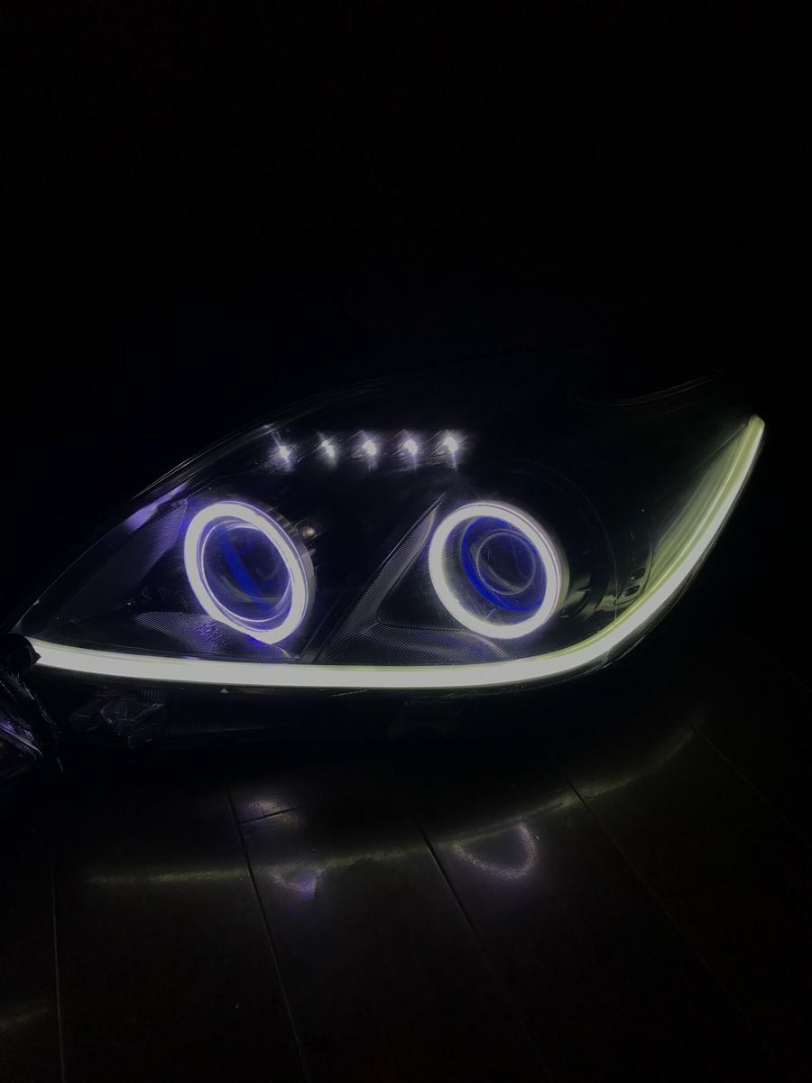 銷售最後機會普銳斯30大燈COB結冰和管道順序流動豐田PRIUS ZVW 30    原文:SALE ラストチャンス プリウス30 ヘッドライトCOB イカリング & チューブled シーケンシャル 流れる TOYOTA PRIUS ZVW 30