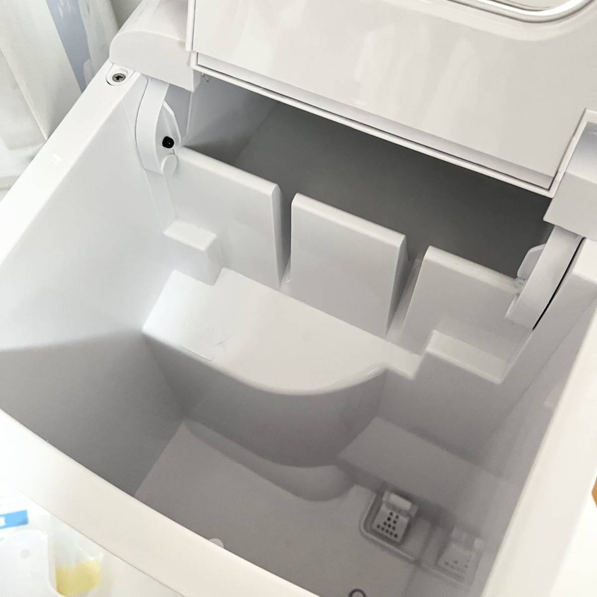 希少希少ベルソス 家庭用 コンパクト高速製氷機 (ホワイト) VS-ICE07WH アイスクリームメーカー 