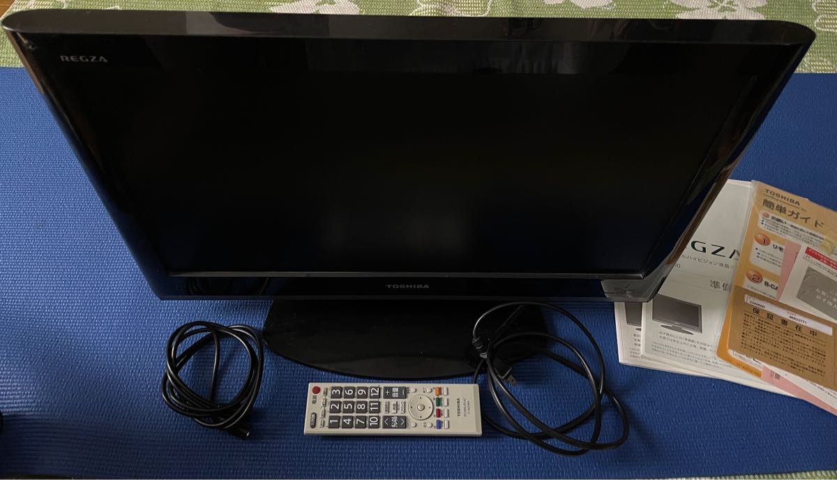 液晶 カラーテレビ TOSHIBA 東芝 レグザ　22A9500 B-CASカード 入り　説明書　リモコン　アンテナケーブル付