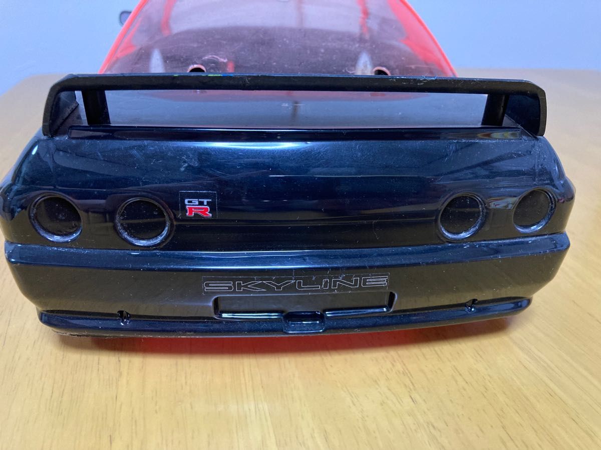 タミヤ TA02 FRPシャーシ(オプション装着)+ ボディ R32 GTR タミヤ TA02 FRPシャーシ(オプション装着)+ ボディ R32 GTR