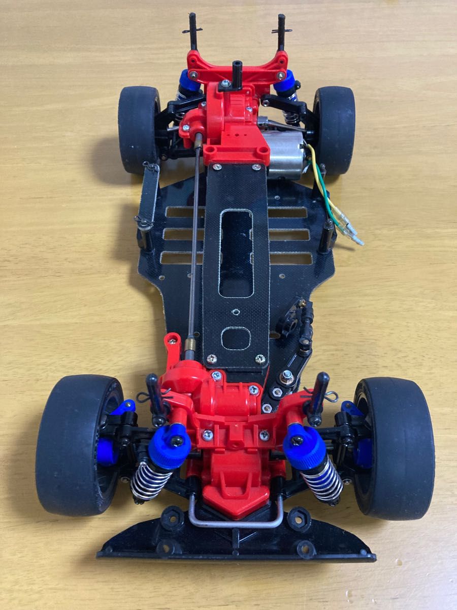 タミヤ TA02 FRPシャーシ(オプション装着)+ ボディ R32 GTR タミヤ TA02 FRPシャーシ(オプション装着)+ ボディ R32 GTR