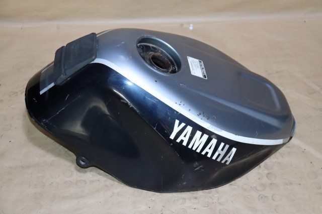ヤマハ FZR250R 3LN ガソリンタンク Y283-31(ヤマハ用)|売買された