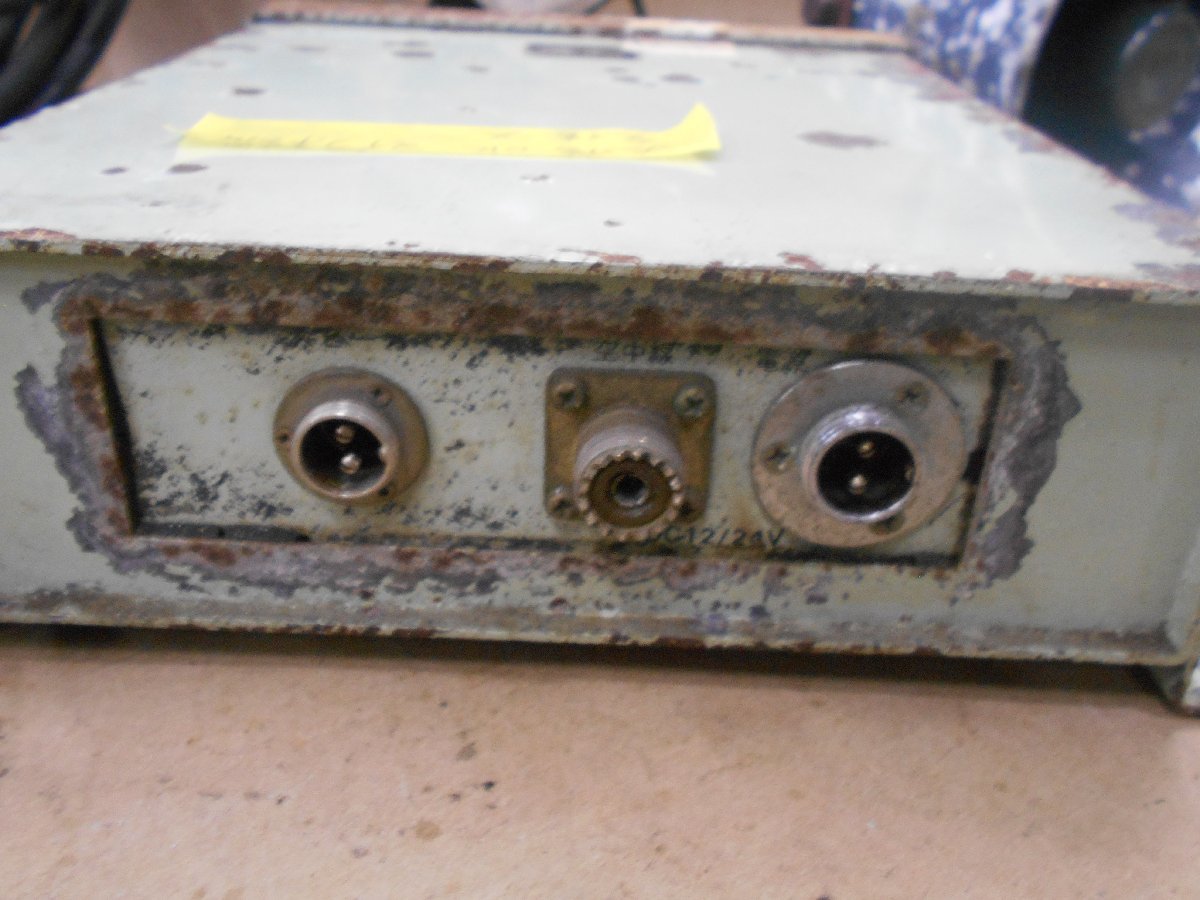 25-420 ㈱沖海洋エレクトロニクス 漁業無線機 27MHz DSB送受信機 25-420 ㈱沖海洋エレクトロニクス 漁業無線機 27MHz DSB送受信機