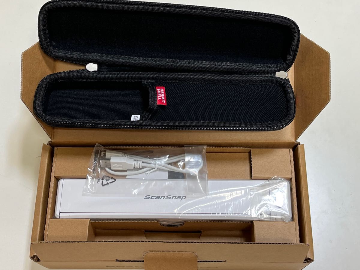 美品 SCANSNAP ix100 FI-IX100BW ポータブルケース付き 使用頻度少