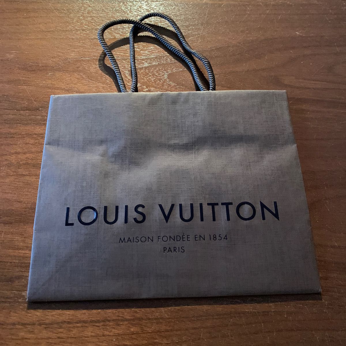 LOUIS VUITTON ルイヴィトン 紙袋