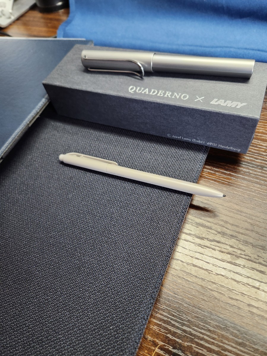 美品】富士通 13.3型フレキシブル電子ペーパー QUADERNO A4サイズ
