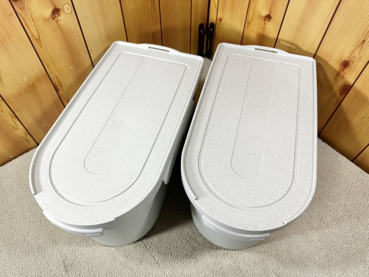 美品 タッパーウェア キッチンキーパー ハーフ 11 2L グレー 2個 美品 タッパーウェア キッチンキーパー ハーフ 11 2L グレー 2個