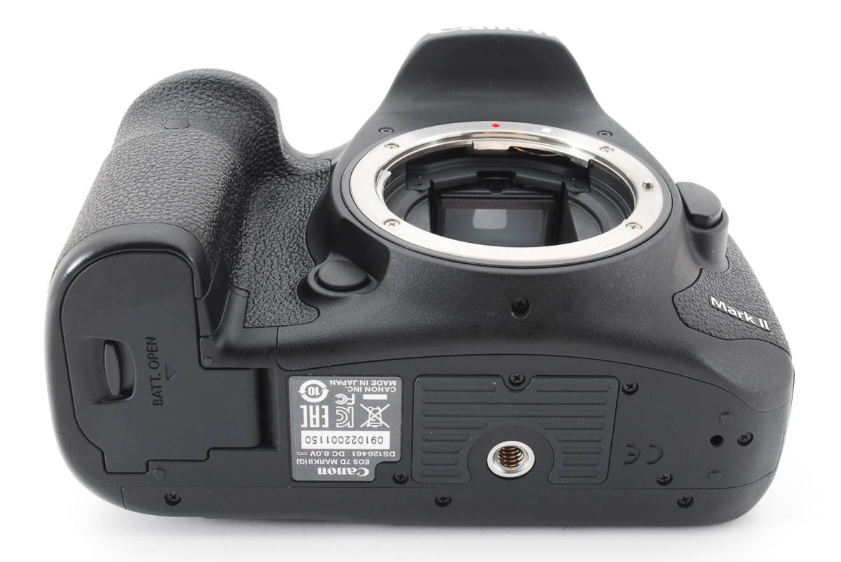美品】キャノン Canon EOS 7D MarkII マーク2 《ショット数3717回