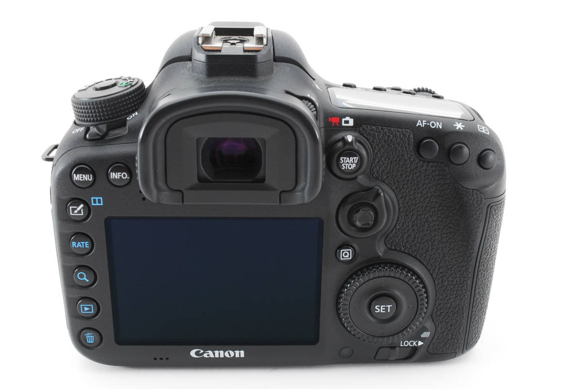 美品】キャノン Canon EOS 7D MarkII マーク2 《ショット数3717回
