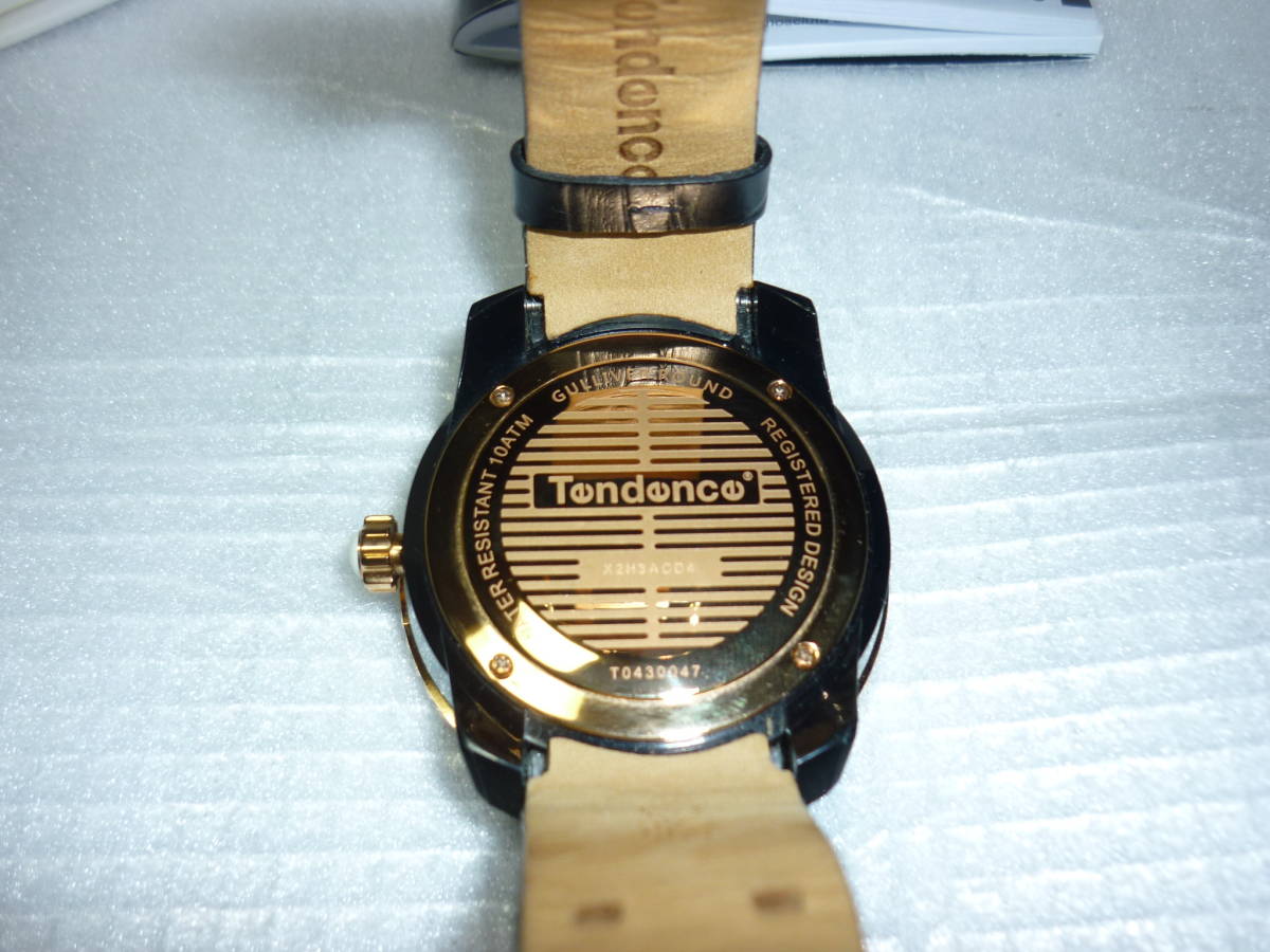 送料無料　美品　電池交換発送　テンデンス　　スワロフスキー　革ベルト　時計　ラインストーン　ブラック　Tendence
