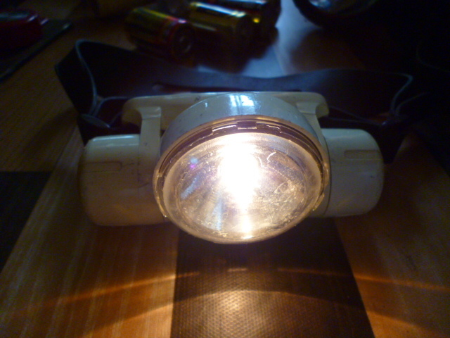 ナショナル　大型蛍光灯ランプ　ヘッドライト　懐中電灯　５点作動ジャンクセット_ヘッドライト点灯　BF-181C
