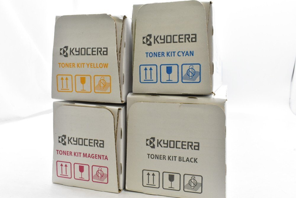 未使用 KYOCERA 純正 トナー TK-8376 4色(シアン・マゼンタ・イエロー