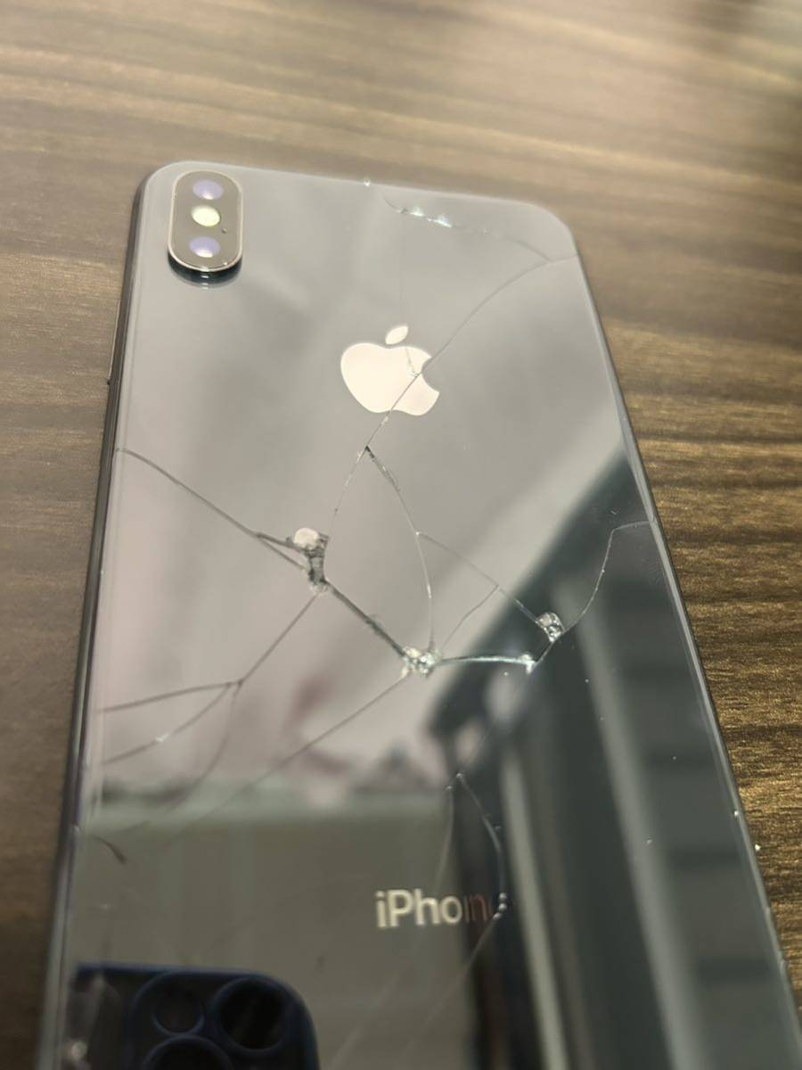 SIMフリー iPhone XS MAX スペースグレイ ジャンク品背面割れ