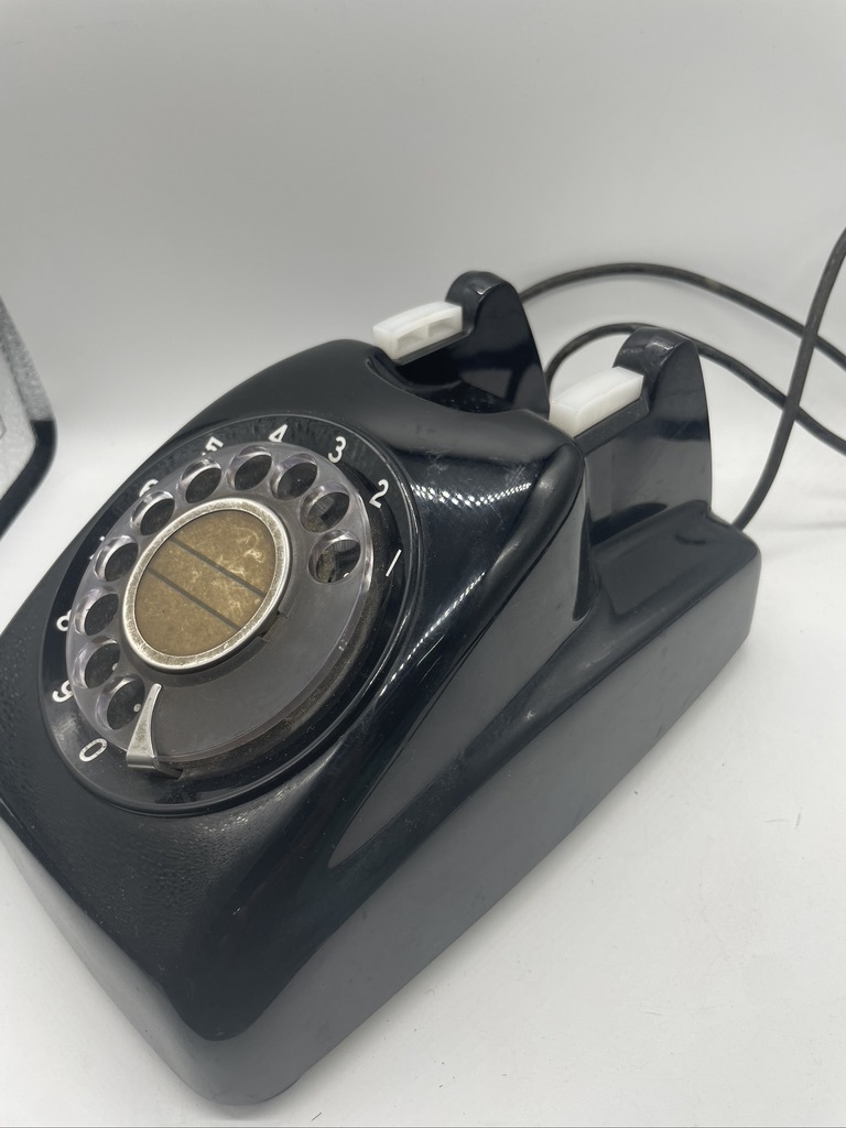 m0184 dial type black telephone 600-A Japan electro- confidence telephone . company 6.F Showa Retro antique rare Vintage Showa era 