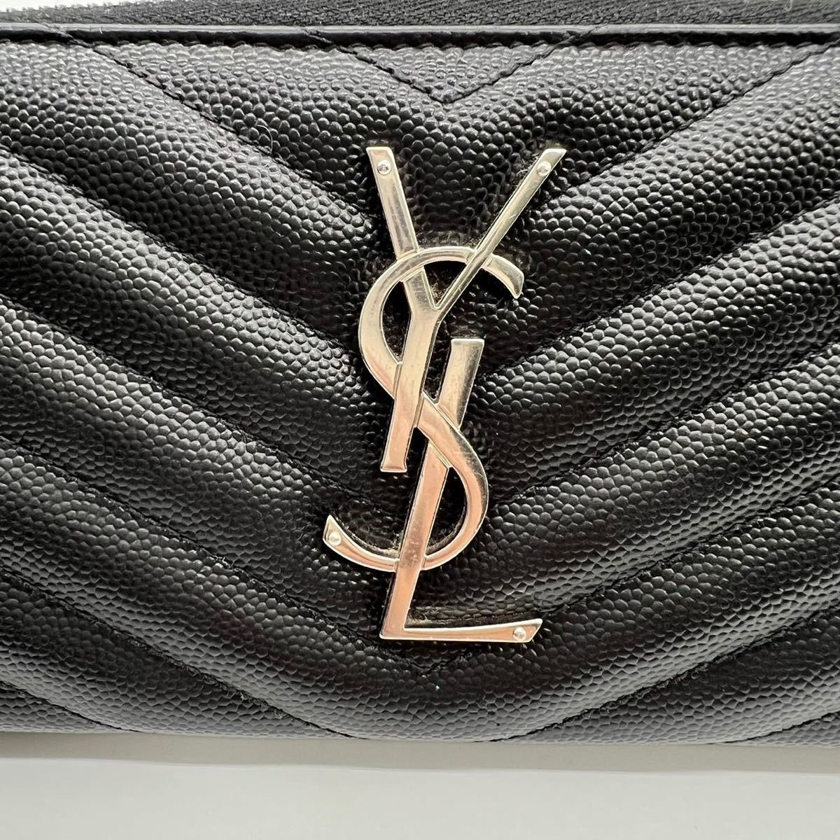 美品！サンローラン　パリ　YSL Vステッチ　ラウンド長財布　ブラック