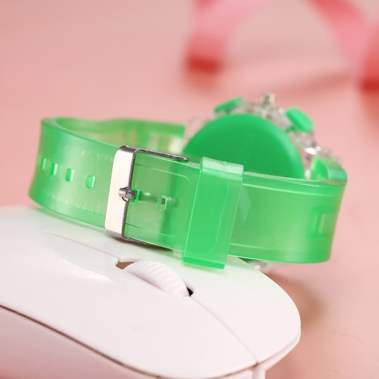  Ultraman Kids wristwatch shines green 