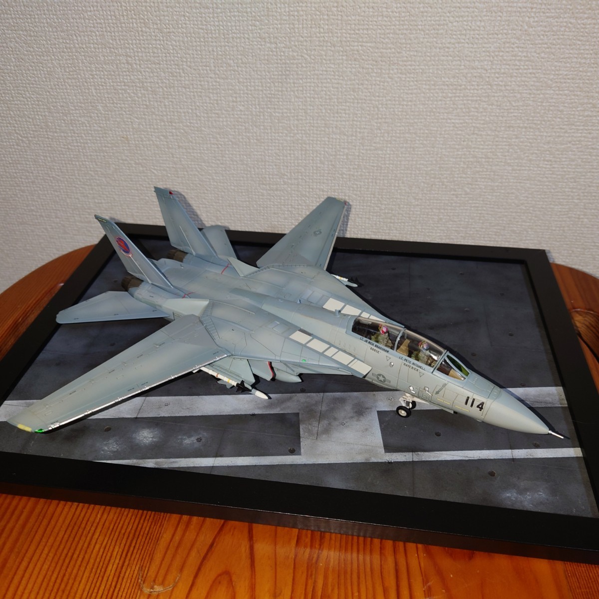Calibre Wings カリバーウイングス 1/72 F-14A TopGun アメリカ海軍