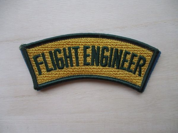 【送料無料】ベルクロ付『FLIGHT ENGINEER』フライトエンジニアTabパッチ ワッペン/patchタブUSAF米空軍アメリカAIR FORCE米軍US M89_画像1