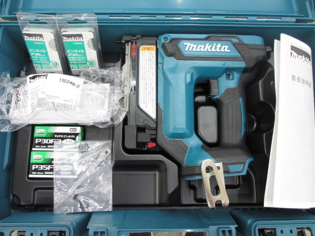 ☆美品 makita/マキタ 18V 充電式ピンタッカ PT353DZK/PT353D オマケ付