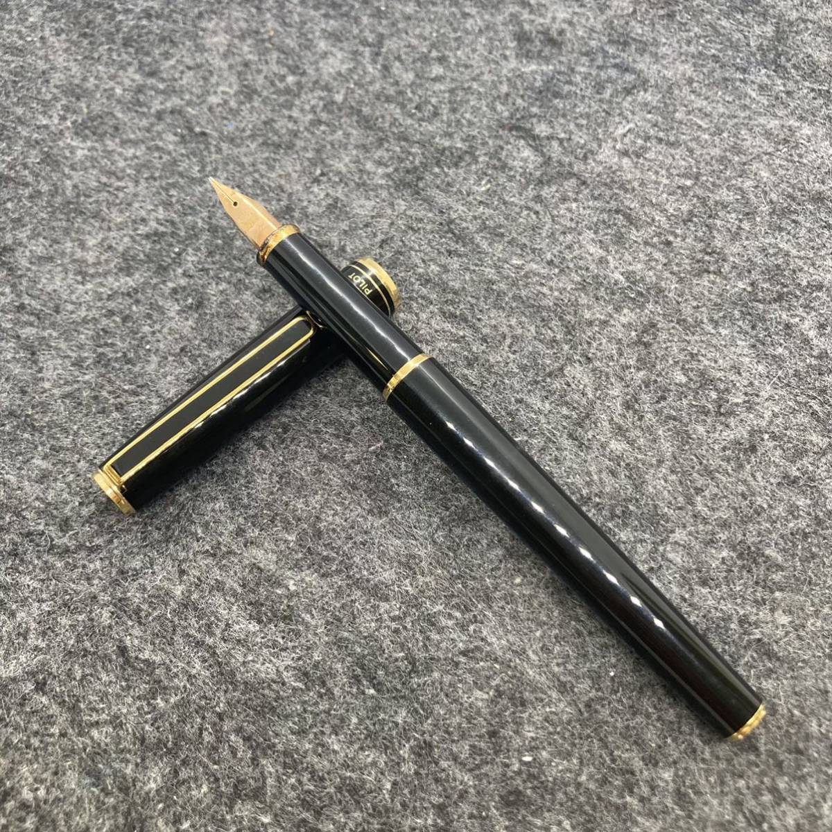 PE2572□PILOT パイロット 万年筆 ペン先 14K M 筆記未確認 ブラック