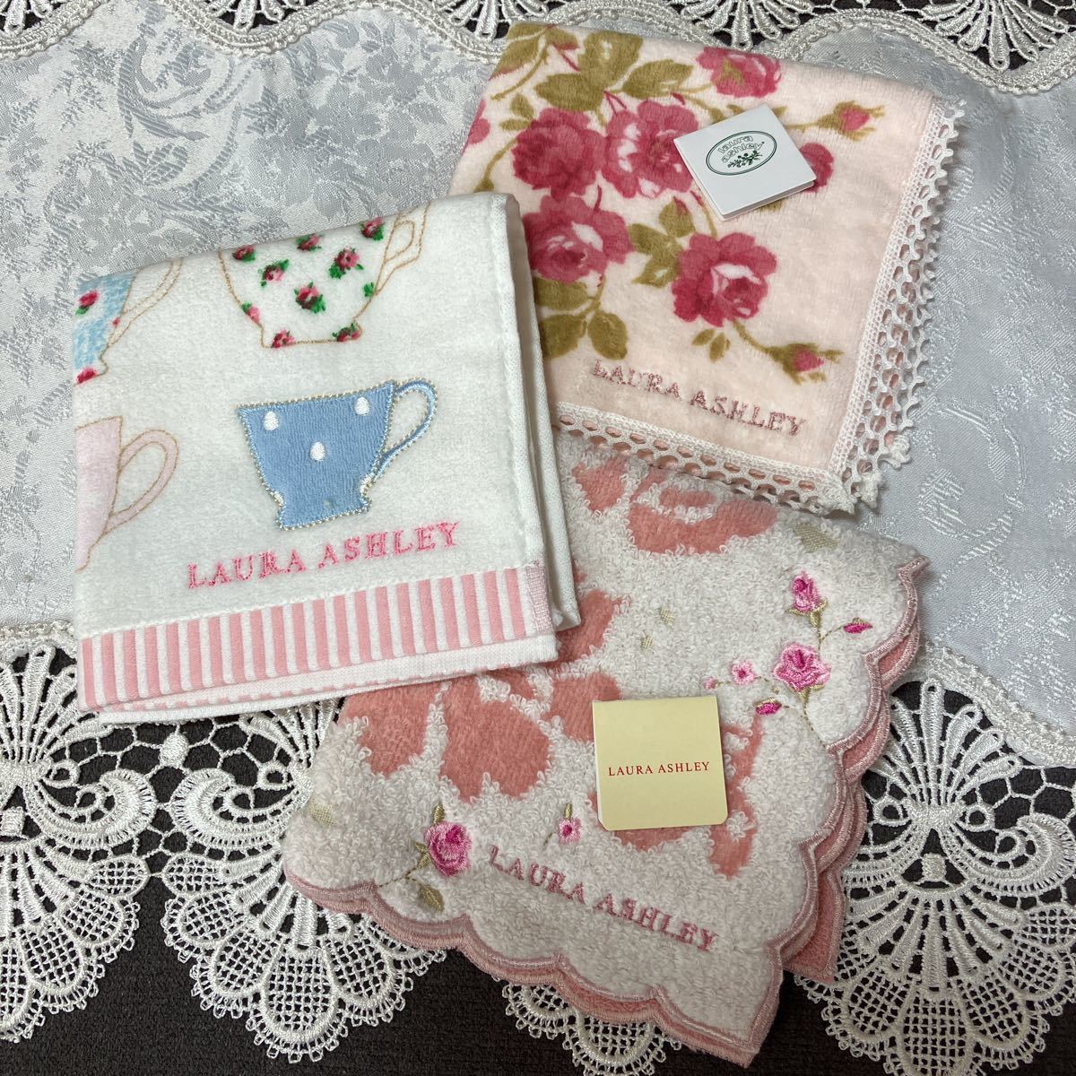 売りつくし 送料無料 LAURA ASHLEY ローラアシュレイ タオル 売りつくし 送料無料 LAURA ASHLEY ローラアシュレイ タオル