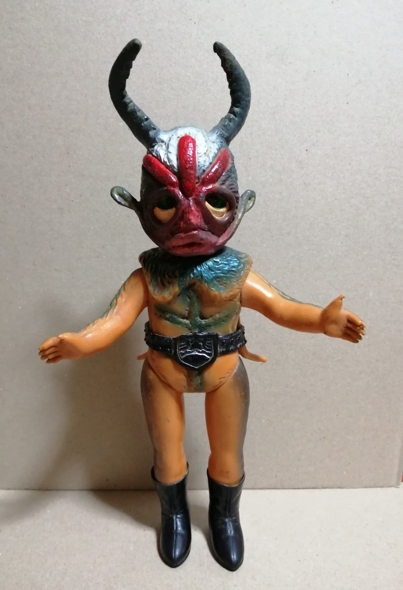 仮面ライダー。怪人。地獄サンダー。ソフビ。スタンダードサイズ。旧