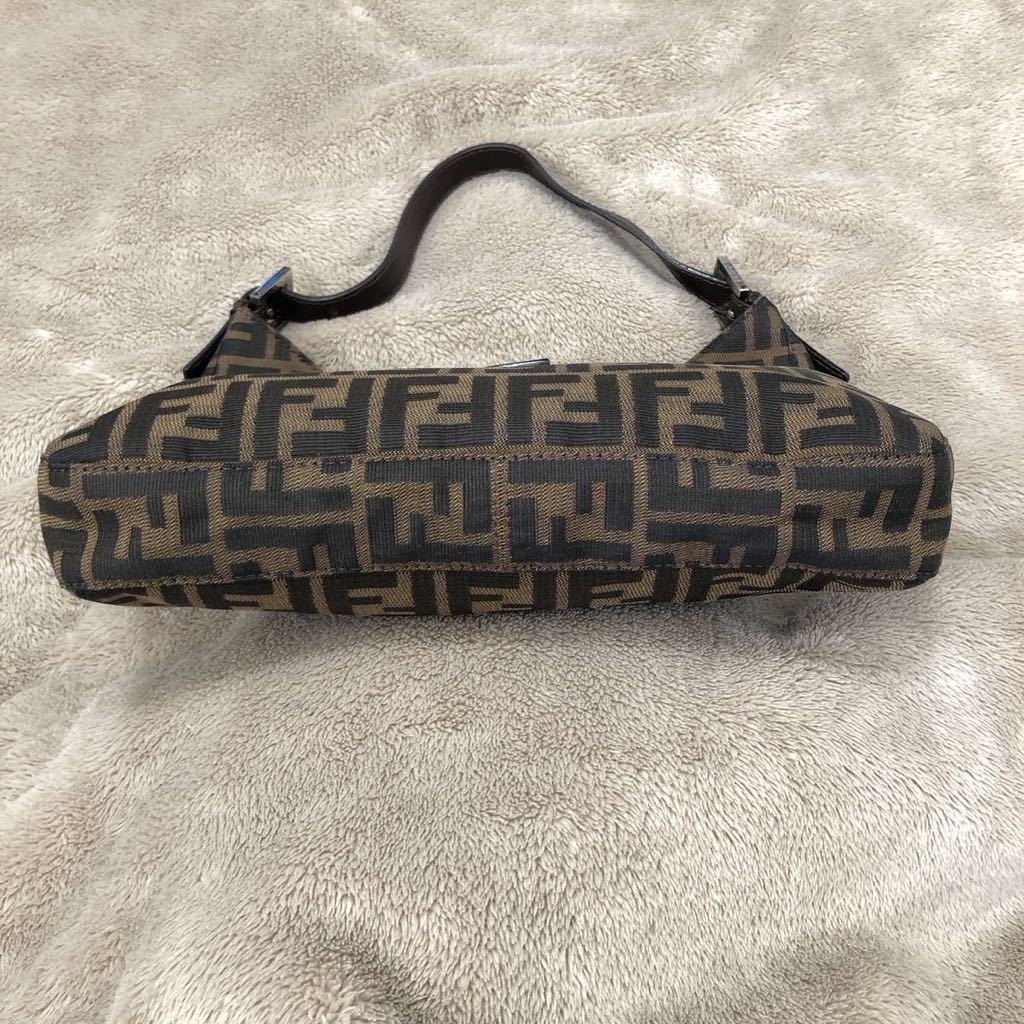 希少 美品 FENDI フェンディ ハンドバッグ マンマバケット ズッカ柄